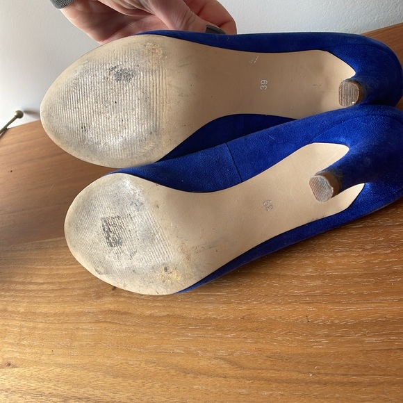 Blue Suede Pumps - Picture 6 of 6